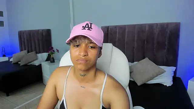 Dominick jones online show from 02.07.25