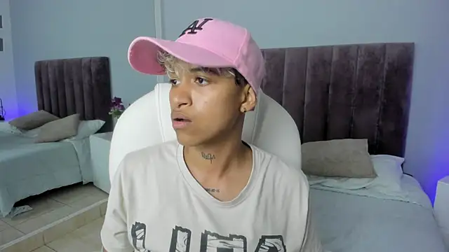 Dominick jones online show from 02.08.25