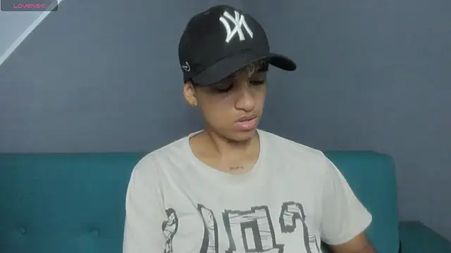 Dominick jones online show from 03.05.25