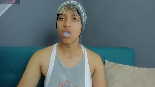 Dominick jones online show from 03.08.25