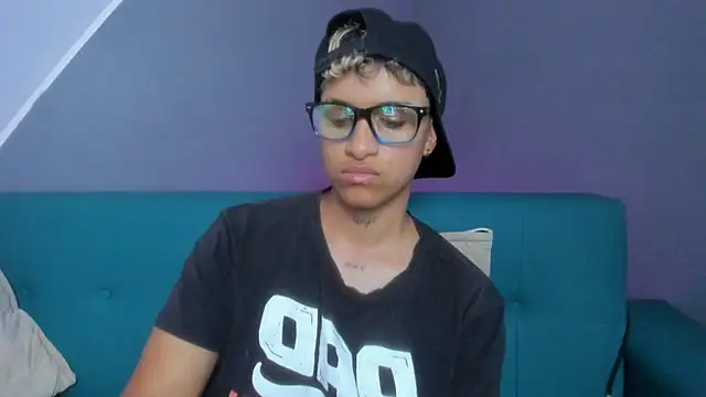 Dominick jones online show from 03.20.25