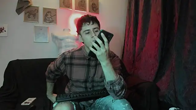 Snapshot of Antonello_Vannucci chatting on 12.27.24 Antonello Vannucci online show from 12.27.24