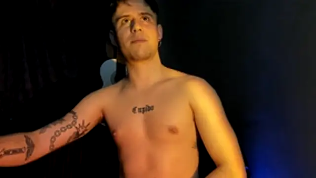 Snapshot of Antonello_Vannucci chatting on 11.03.25 Antonello Vannucci online show from 11.03.25