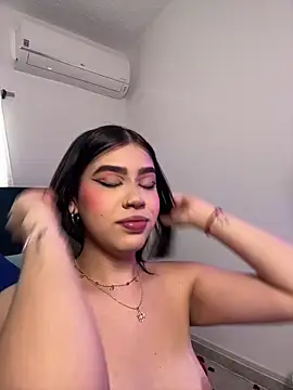 Lily Woodz online show from 02.14.26