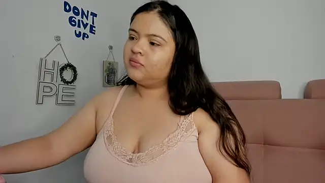 Snapshot of lizzie_c chatting on 05.31.26 lizzie c online show from 05.31.26