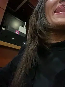 AlejandritaMilano online show from 05.21.26