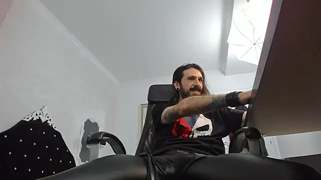 AxelColton online show from 01.05.25
