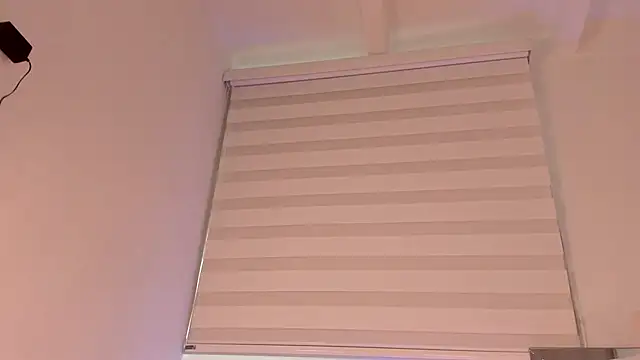 Snapshot of Alissonroses chatting on 02.01.26 Alissonroses online show from 02.01.26