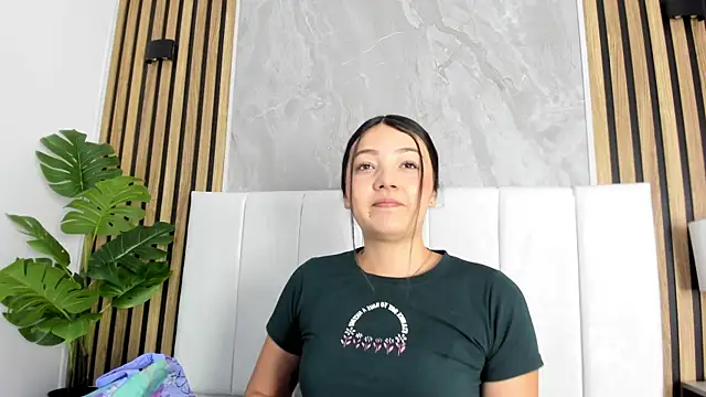 Samantha Good online show from 06.25.26