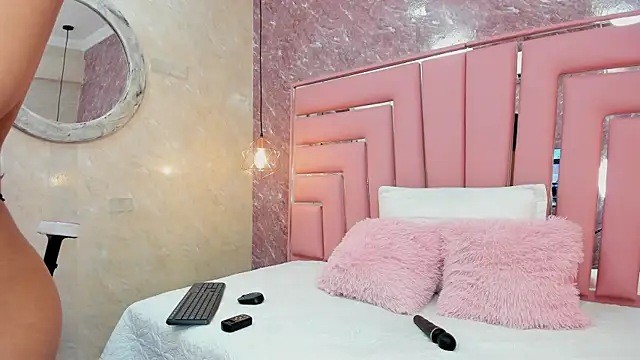 Snapshot of SEXY_HOTTIE__ chatting on 01.30.25 SEXY HOTTIE online show from 01.30.25