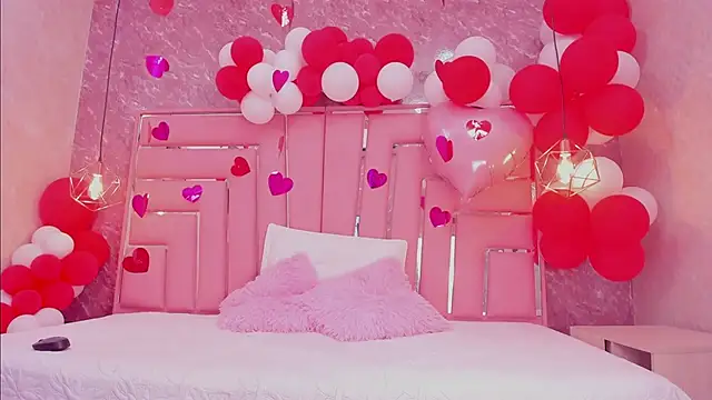 Snapshot of SEXY_HOTTIE__ chatting on 02.24.25 SEXY HOTTIE online show from 02.24.25