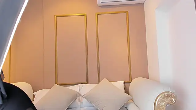 PerlaPreciosa online show from 09.23.25