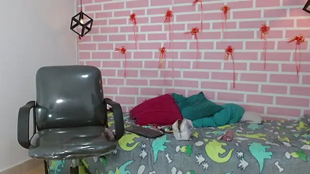 dani-lue online show from 02.23.25