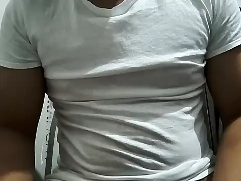 Snapshot of Eddy7988 chatting on 12.23.24 Eddy7988 online show from 12.23.24