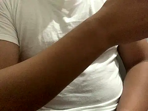 Snapshot of Eddy7988 chatting on 09.19.25 Eddy7988 online show from 09.19.25