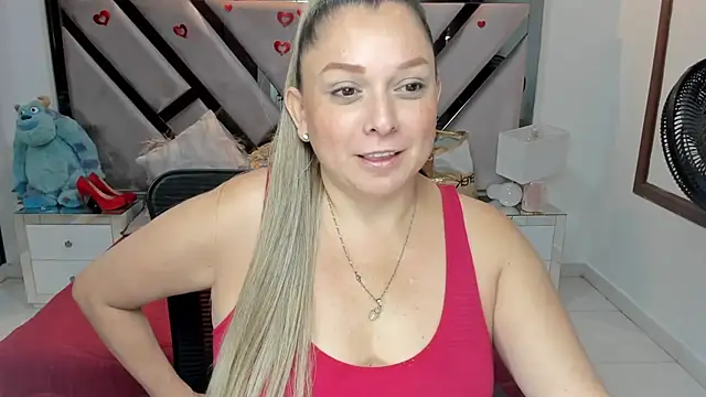 natalia5560 online show from 10.15.25