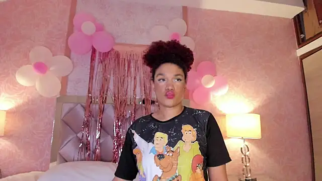 Snapshot of loladupont chatting on 05.09.26 loladupont online show from 05.09.26