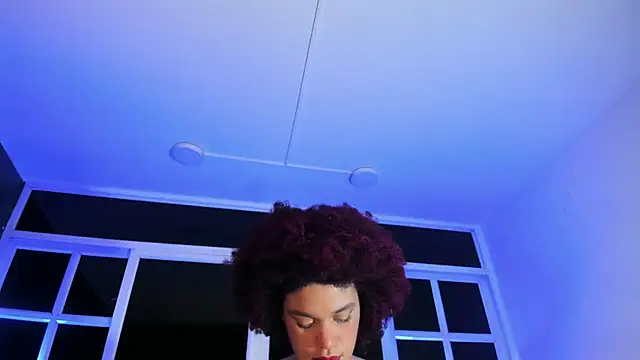 Snapshot of loladupont chatting on 08.03.26 loladupont online show from 08.03.26