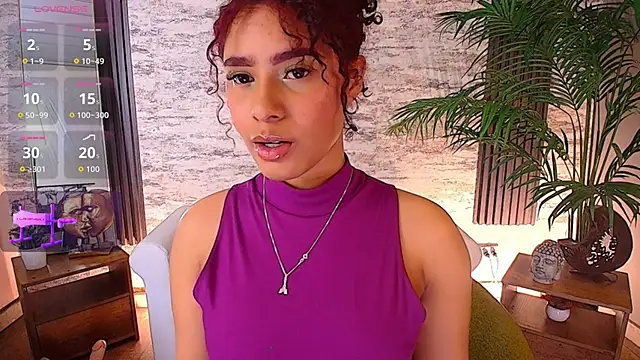 charlottee white online show from 11.13.25