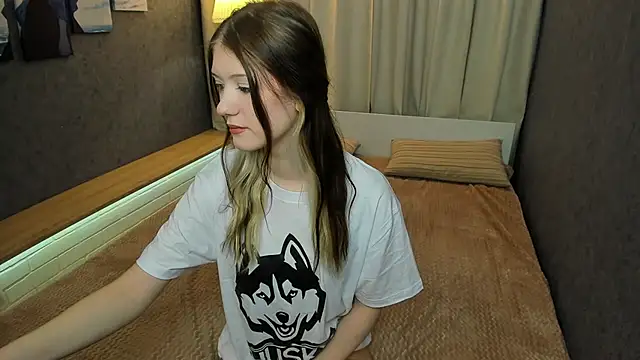 Lina Vi online show from 01.15.25