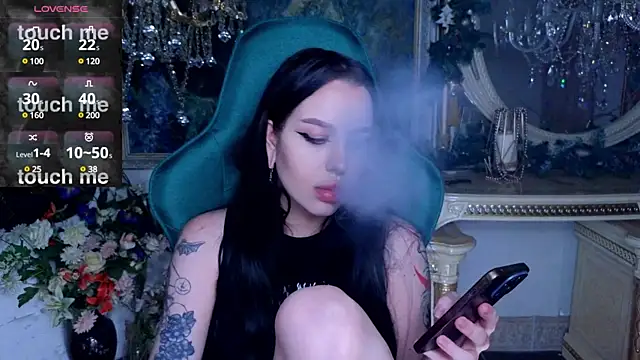 Snapshot of alexx_succubus chatting on 01.08.25 alexx succubus online show from 01.08.25