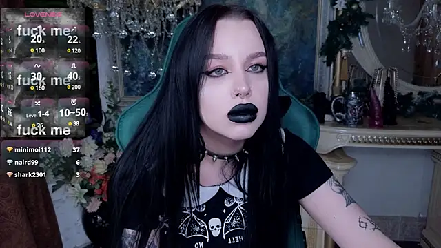 Snapshot of alexx_succubus chatting on 01.13.25 alexx succubus online show from 01.13.25