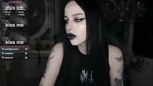 Snapshot of alexx_succubus chatting on 03.06.25 alexx succubus online show from 03.06.25