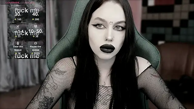 Snapshot of alexx_succubus chatting on 09.21.25 alexx succubus online show from 09.21.25