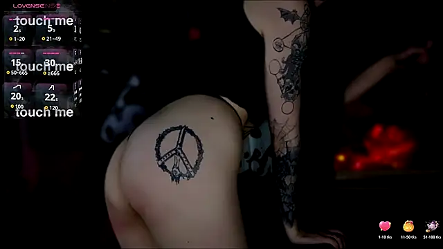 Snapshot of alexx_succubus chatting on 11.09.25 alexx succubus online show from 11.09.25