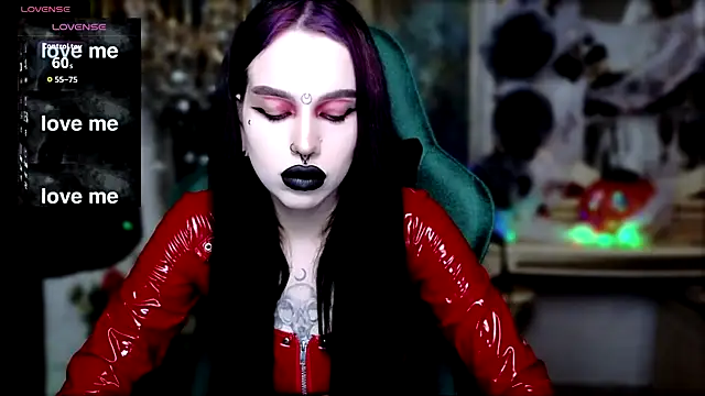 Snapshot of alexx_succubus chatting on 11.14.25 alexx succubus online show from 11.14.25