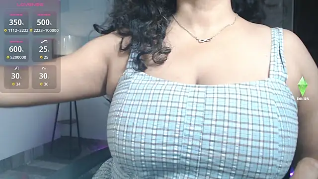 Snapshot of hot_menka chatting on 05.25.26 hot menka online show from 05.25.26