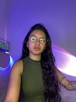 Snapshot of Rosita_forever_ chatting on 02.24.25 Rosita forever online show from 02.24.25