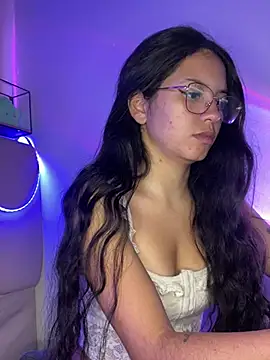 Rosita forever  online show from 02.25.25