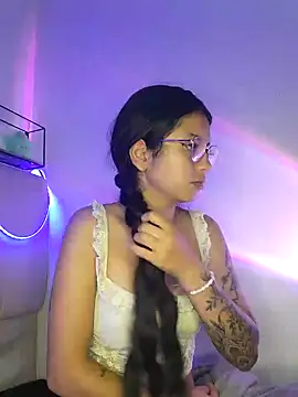 Snapshot of Rosita_forever_ chatting on 03.05.25 Rosita forever online show from 03.05.25