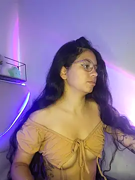 Snapshot of Rosita_forever_ chatting on 03.08.25 Rosita forever online show from 03.08.25