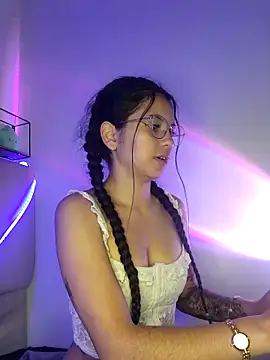 Snapshot of Rosita_forever_ chatting on 03.10.25 Rosita forever online show from 03.10.25