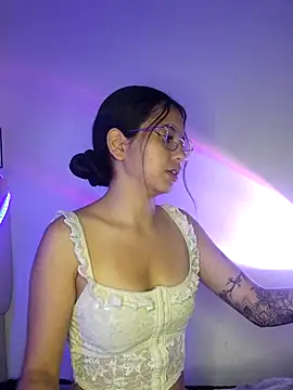 Snapshot of Rosita_forever_ chatting on 03.10.25 Rosita forever online show from 03.10.25