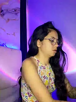 Snapshot of Rosita_forever_ chatting on 03.22.25 Rosita forever online show from 03.22.25