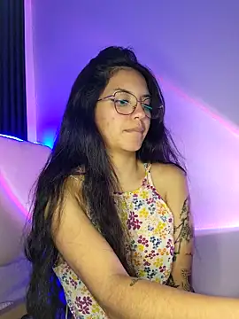 Snapshot of Rosita_forever_ chatting on 03.22.25 Rosita forever online show from 03.22.25