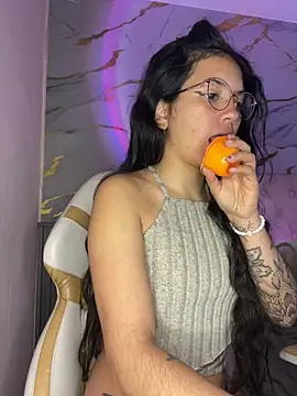 Snapshot of Rosita_forever_ chatting on 09.16.25 Rosita forever online show from 09.16.25