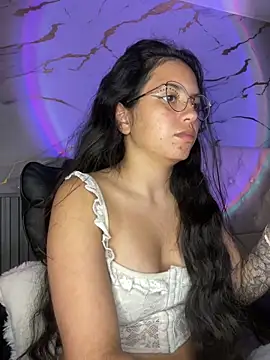 Snapshot of Rosita_forever_ chatting on 10.05.25 Rosita forever online show from 10.05.25