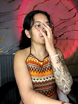 Snapshot of Rosita_forever_ chatting on 10.10.25 Rosita forever online show from 10.10.25