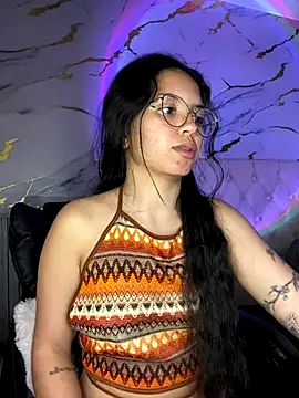 Snapshot of Rosita_forever_ chatting on 10.10.25 Rosita forever online show from 10.10.25