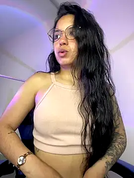 Snapshot of Rosita_forever_ chatting on 12.04.25 Rosita forever online show from 12.04.25