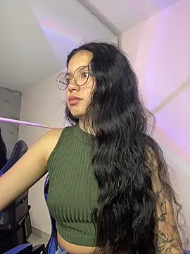 Snapshot of Rosita_forever_ chatting on 12.16.25 Rosita forever online show from 12.16.25