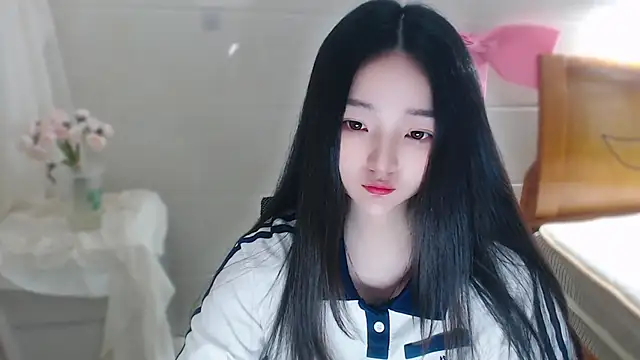 qiqi--- online show from 04.24.26