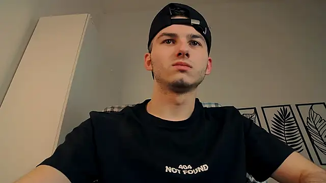 Snapshot of Devin_Jay chatting on 02.19.25 Devin Jay online show from 02.19.25