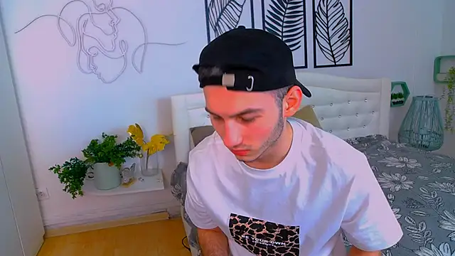 Snapshot of Devin_Jay chatting on 02.20.25 Devin Jay online show from 02.20.25