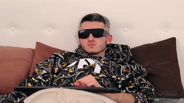 Snapshot of Devin_Jay chatting on 02.27.25 Devin Jay online show from 02.27.25