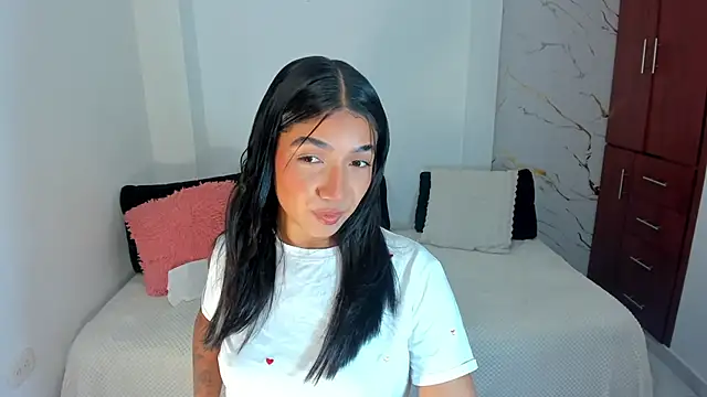 martina roldam online show from 06.25.26